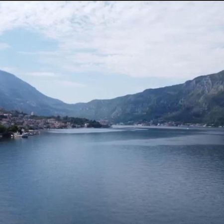 Lovely Apartment Jovan 3,With A View Of The Bay And Free Wi-Fi Kotor Luaran gambar