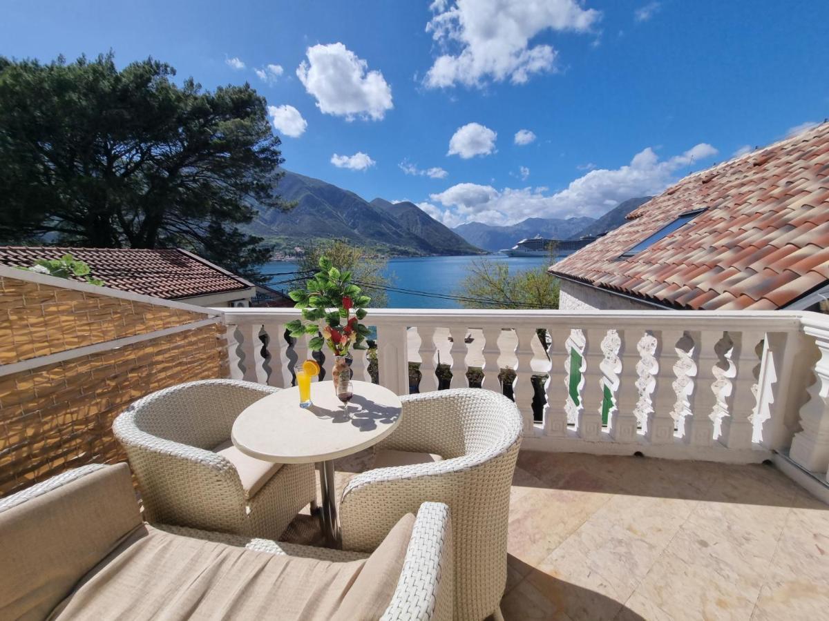 Lovely Apartment Jovan 3,With A View Of The Bay And Free Wi-Fi Kotor Luaran gambar